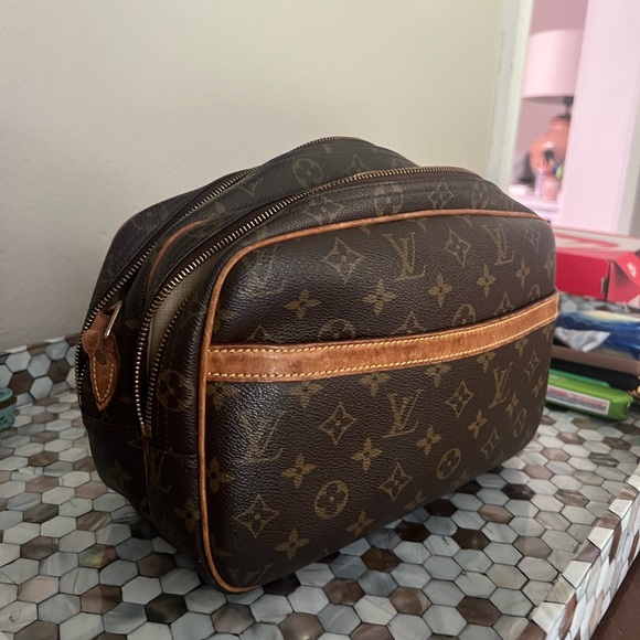 Louis Vuitton Handbags - Vintage Louis Vuitton Bag